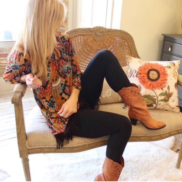 🎉HP🎉 Navy Brushed Knit Leggings - Picture 2 of 4